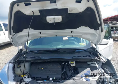 2019 Ford Escape Se from USA, damaged, VIN 1FMCU9GD4KUB53647